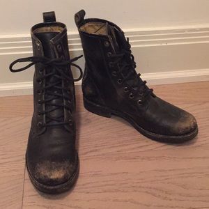 Frye lace up distressed style boots